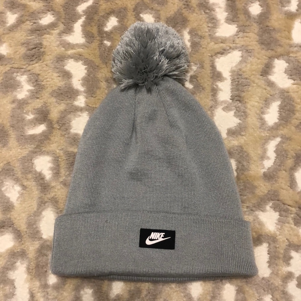 Nike Pom beanie